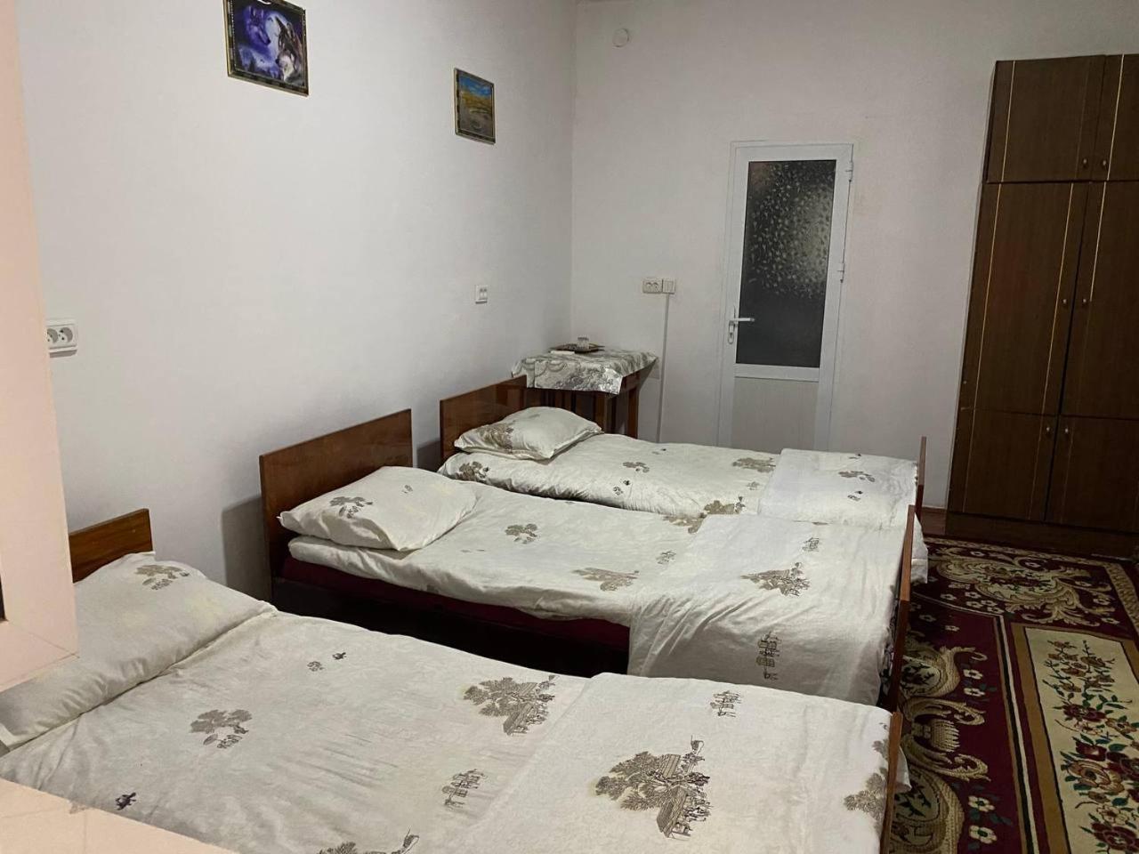 Nasrulla Samarqand Hotel ซามาร์คันด์ ภายนอก รูปภาพ